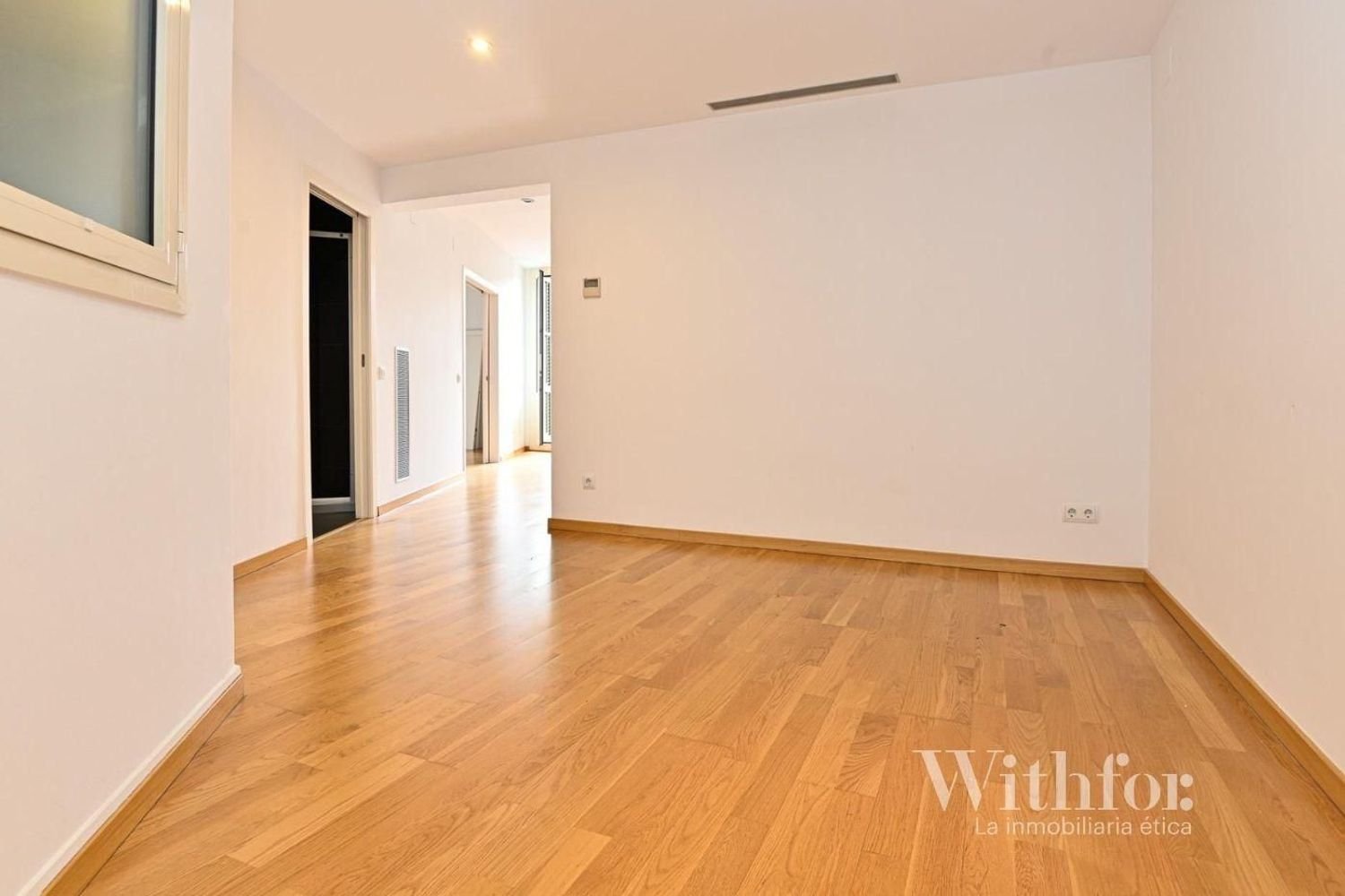 2 bedrooms Apartment in Eixample, Spain No. 172101