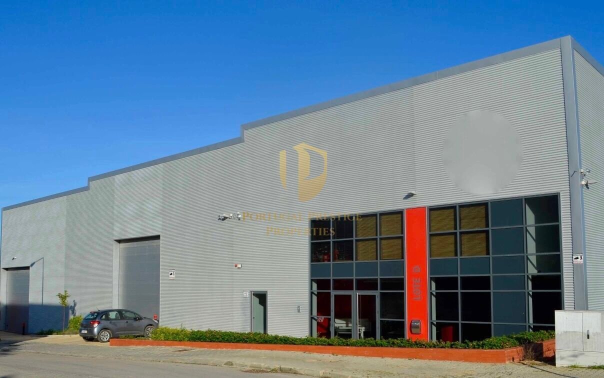 Lagerhaus in Quelfes, Portugal 4796m², Nr. 245141