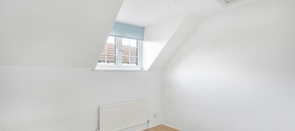 2 bedrooms House in Twickenham, United Kingdom No. 8535 25