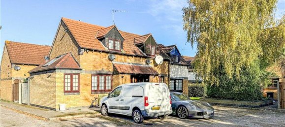 2 bedrooms House in Twickenham, United Kingdom No. 8535 35