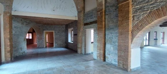 2586m² Building in Matelica, Italy No. 374890 5