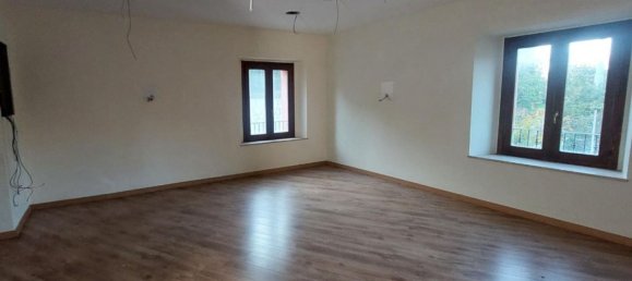 2586m² Building in Matelica, Italy No. 374890 2