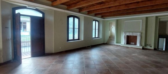 2586m² Building in Matelica, Italy No. 374890 4