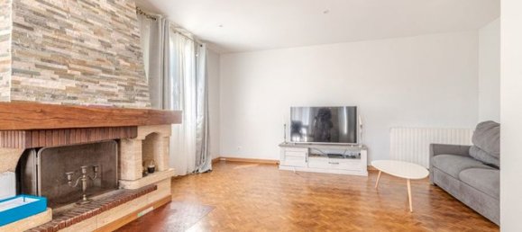 Casa de 5 dormitorios en Limoges, France No. 306648 3