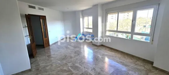 Apartamento de 4 dormitorios en Badajoz, Spain No. 148470 18