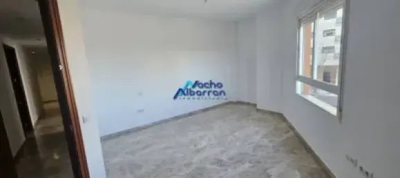 Apartamento de 4 dormitorios en Badajoz, Spain No. 148470 12