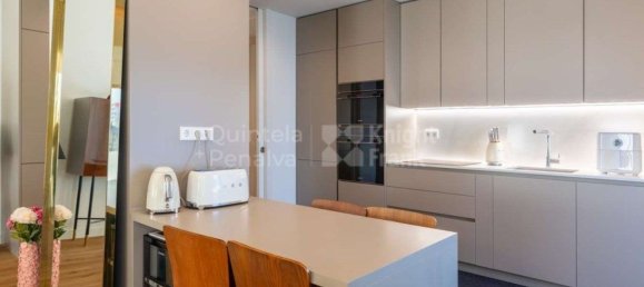 3 bedrooms Apartment in Lisbon, Portugal No. 121237 4