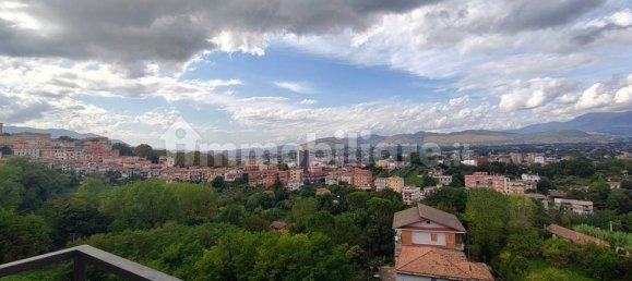 Квартира с 2 спальнями в Фрозиноне, Италия № 331099 8