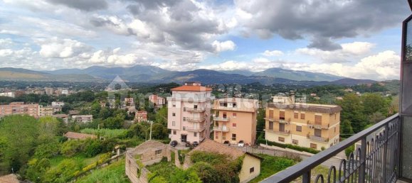 Квартира с 2 спальнями в Фрозиноне, Италия № 331099 14