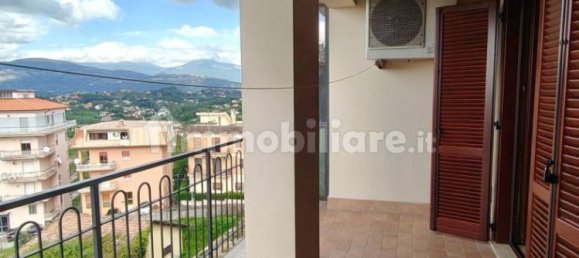 Квартира с 2 спальнями в Фрозиноне, Италия № 331099 16