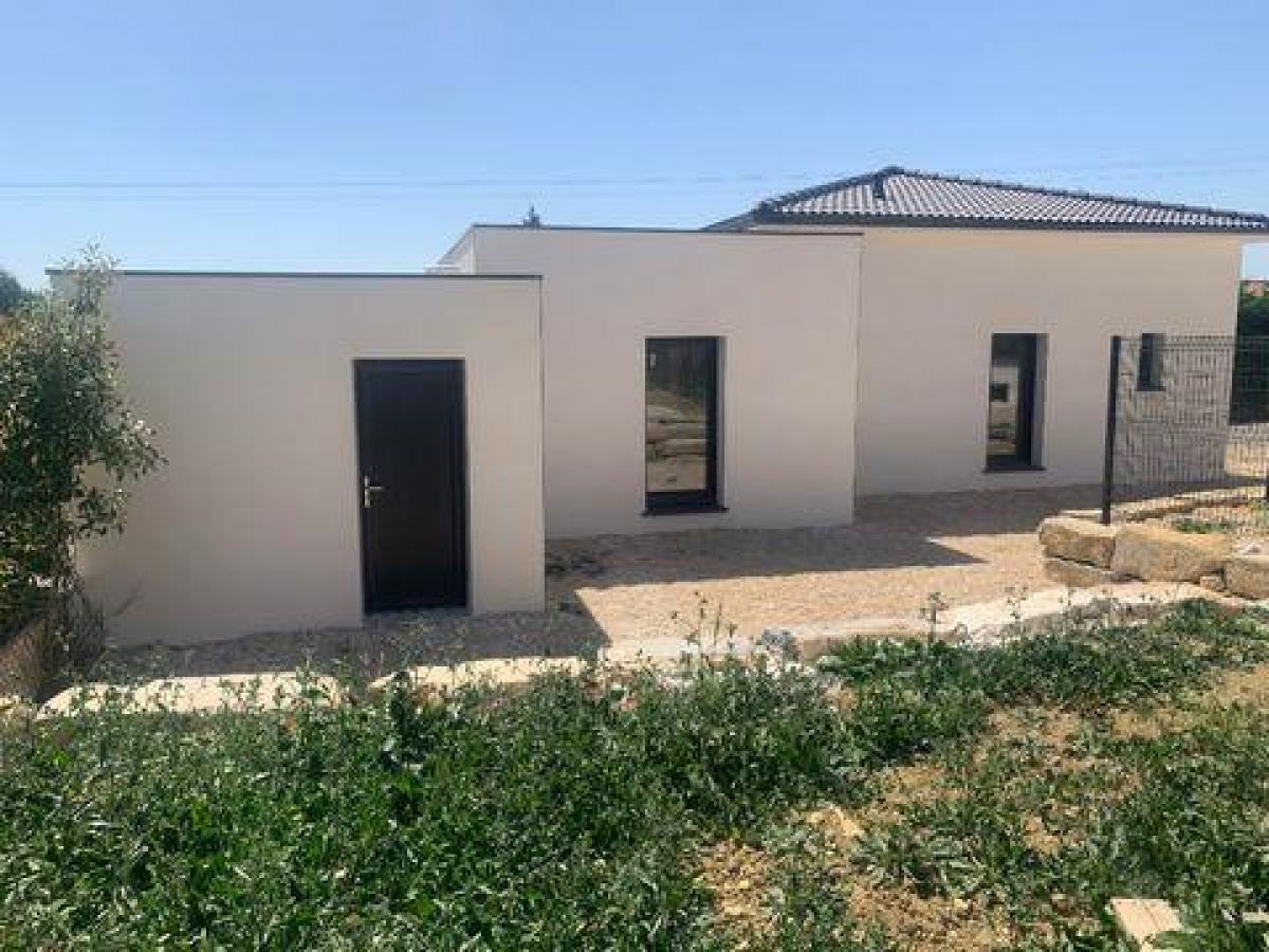 Casa de 3 dormitorios en Ales, France No. 29629