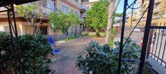 3 bedrooms Apartment in Rome, Italy No. 377572 21