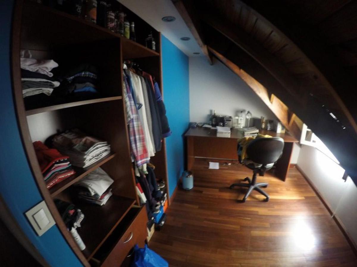 Casa T4 em Almirante Brown, Argentina N.º 66227