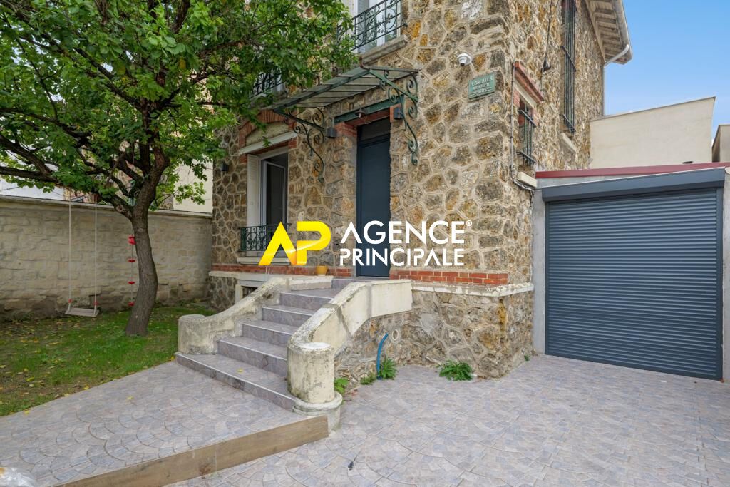 3 chambres Maison à Argenteuil, France No. 189522