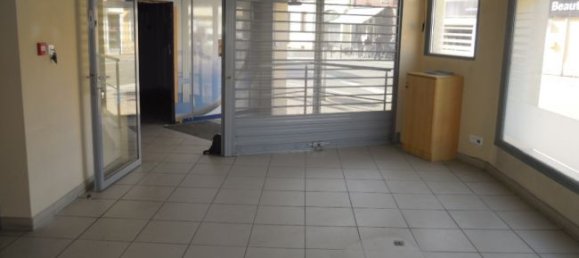 Bureau à Nouzonville, France 172m² No. 80036 3