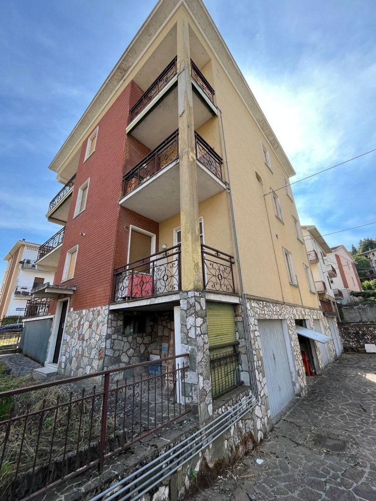 21 bedroom House in Salsomaggiore Terme, Italy No. 377847