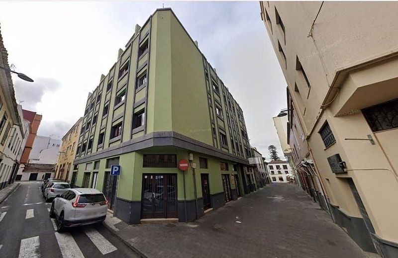 Apartamento de 3 dormitorios en San Cristóbal de La Laguna, Spain No. 240358