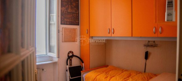 Apartamento de 2 dormitorios en Genoa, Italy No. 236783 4