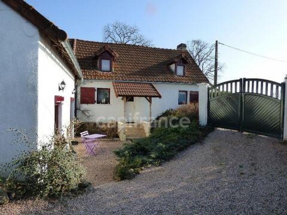 4 غرف نوم منزل في Lapalisse, France رقم 10595