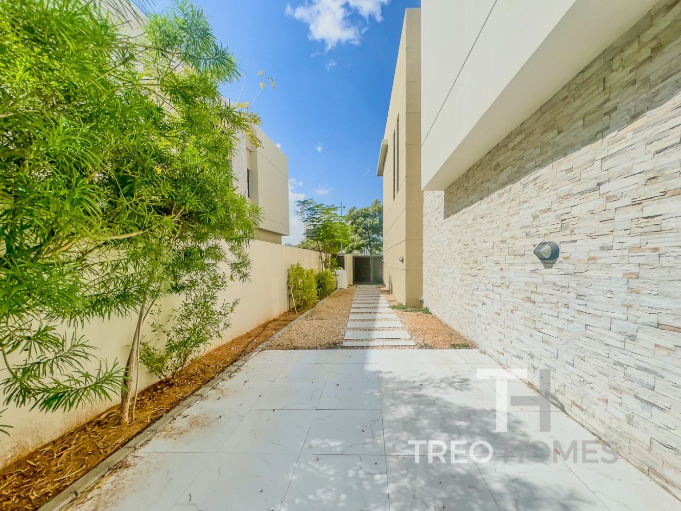 3 Schlafzimmer Villa in DAMAC Hills (Akoya by DAMAC), UAE, Nr. 28801