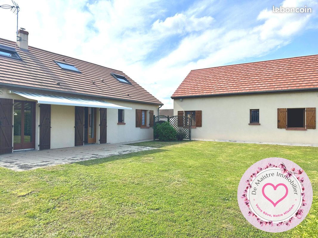 3 chambres Maison à Sully-sur-Loire, France No. 231120