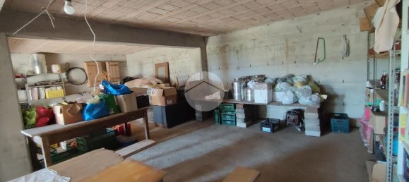 4-Zimmer Gewerbliche Immobilie in Cassino, Italy, Nr. 172513 35