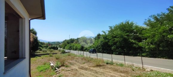 4-Zimmer Gewerbliche Immobilie in Cassino, Italy, Nr. 172513 10