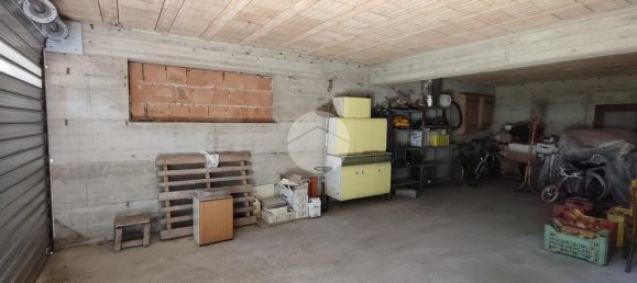 4-Zimmer Gewerbliche Immobilie in Cassino, Italy, Nr. 172513 32