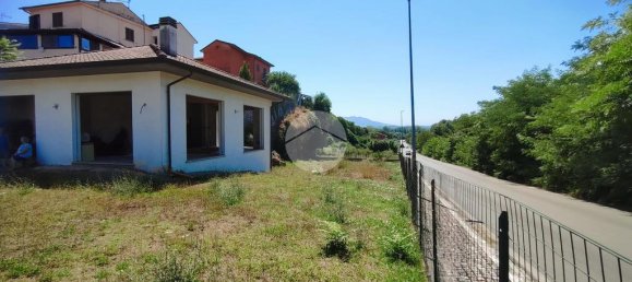 4-Zimmer Gewerbliche Immobilie in Cassino, Italy, Nr. 172513 15