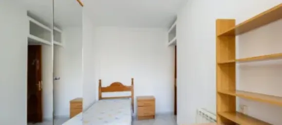 4 bedrooms Apartment in Granada, Spain No. 179898 24