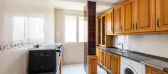 4 bedrooms Apartment in Granada, Spain No. 179898 12
