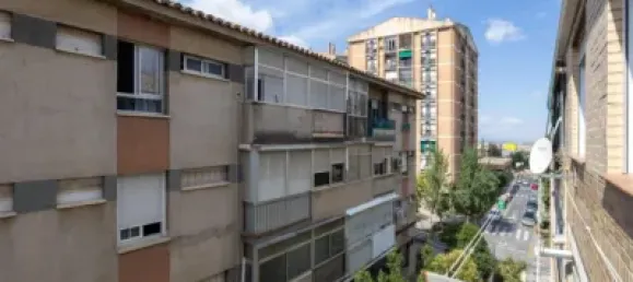 4 bedrooms Apartment in Granada, Spain No. 179898 32