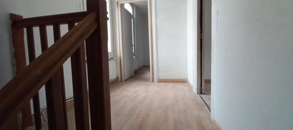 3 bedrooms House in Lens, France No. 331451 3