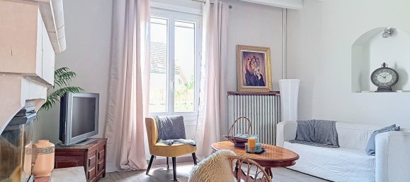 Casa de 3 dormitorios en Saint-Georges-sur-Cher, France No. 234145 4