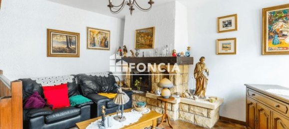 Casa de 3 dormitorios en Longuyon, France No. 315133 2