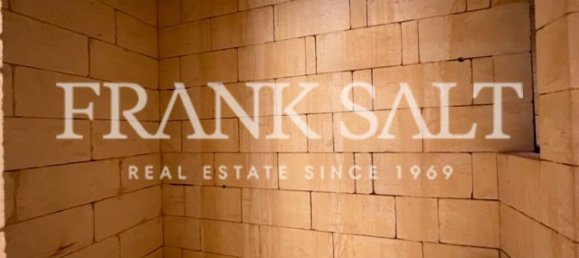 2 bedrooms Apartment in Xlendi, Malta No. 701 6