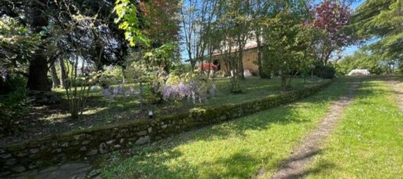 10 bedrooms Villa in Gazzola, Italy No. 356469 8