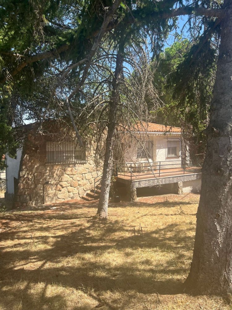 5 bedrooms House in Guadalajara, Spain No. 280126