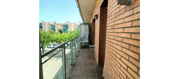 Квартира с 1 спальней в Жирона, Испания № 154596 3