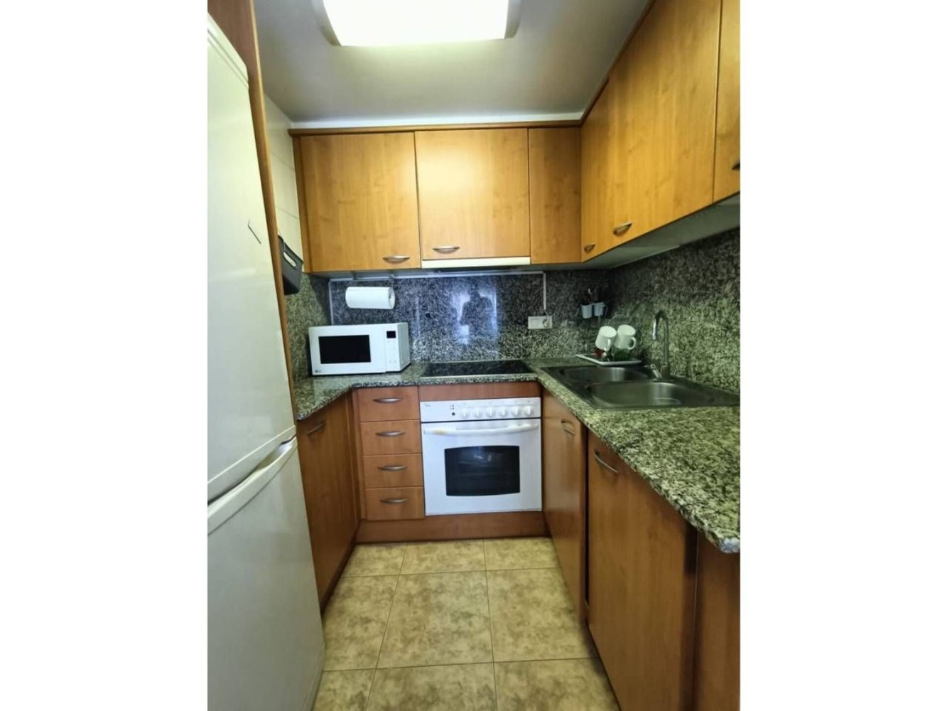 Квартира с 1 спальней в Жирона, Испания № 154596