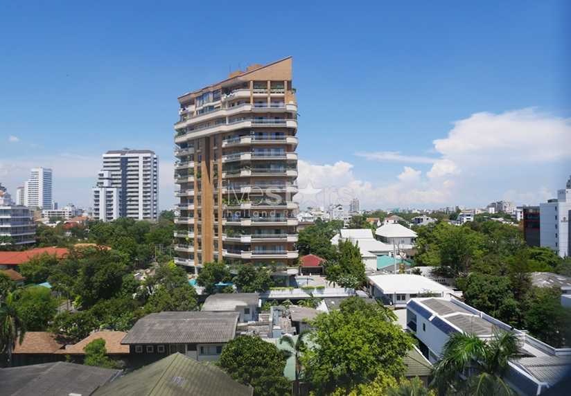 3 bedrooms Condo in Bangkok, Thailand No. 7570