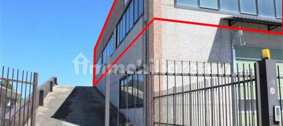 Entrepôt à Monte San Savino, Italy 780m² No. 325324 5