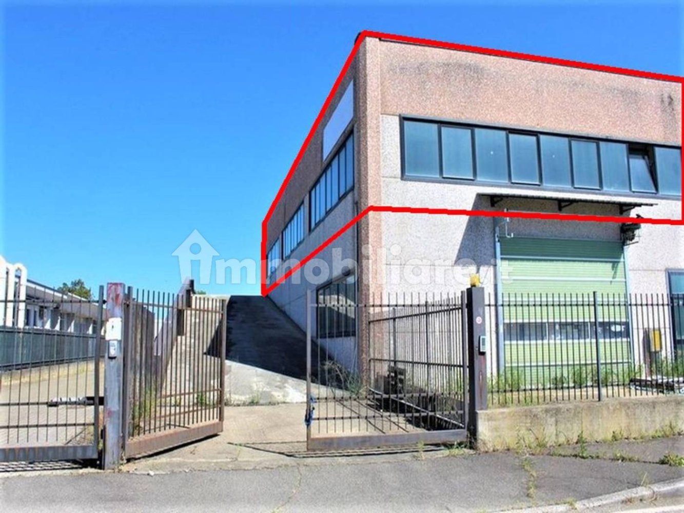 Entrepôt à Monte San Savino, Italy 780m² No. 325324