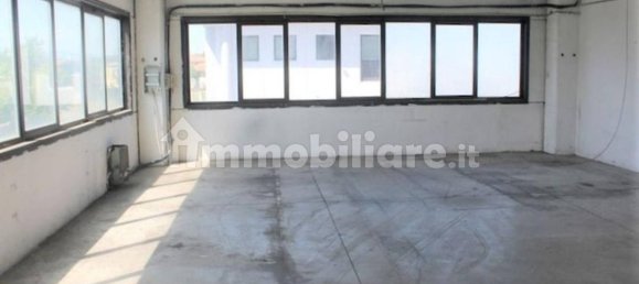 Entrepôt à Monte San Savino, Italy 780m² No. 325324 3