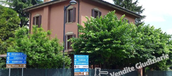 5 rooms Apartment in Carpineti, Italy No. 96575 10