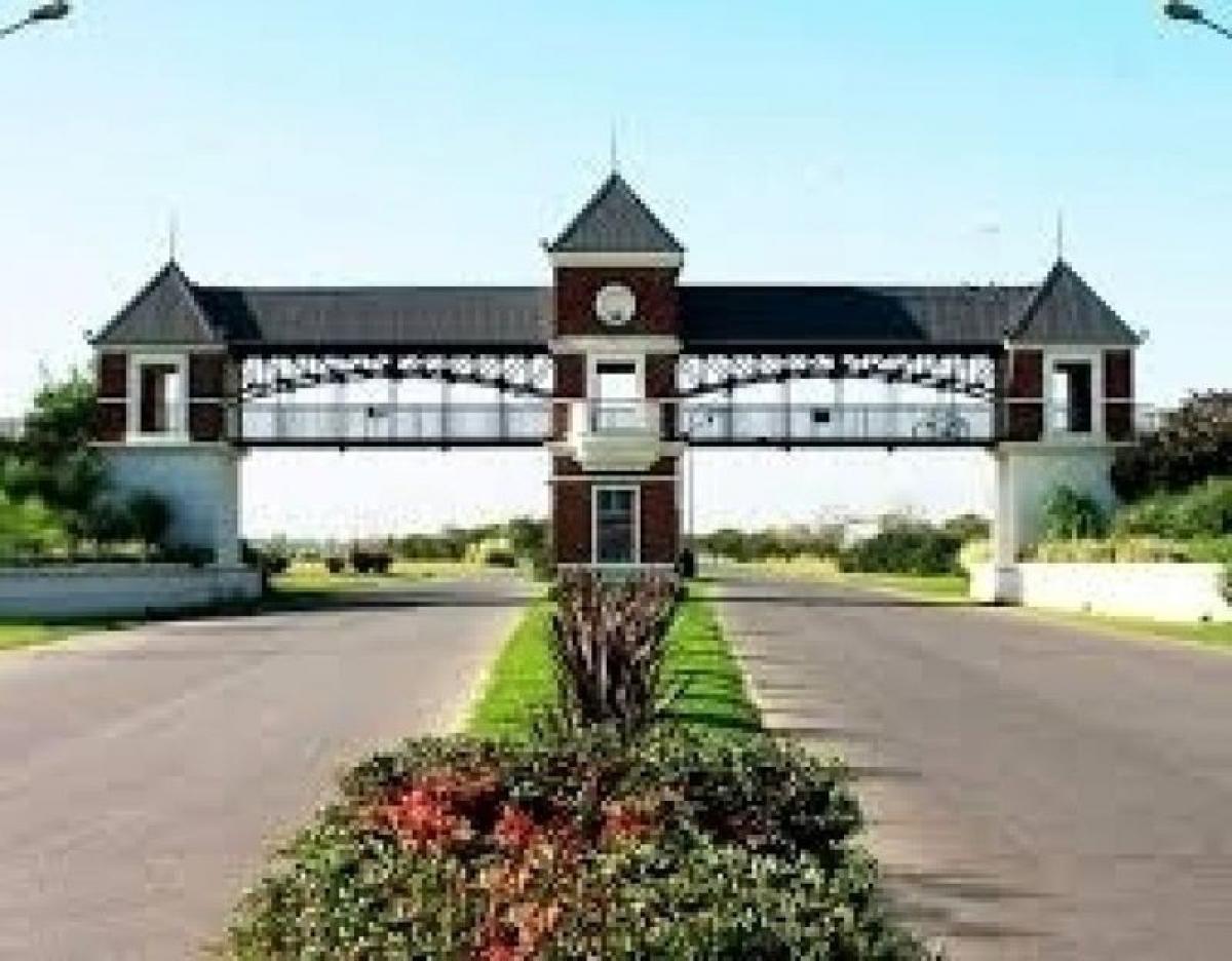  Land in Pilar, Argentina No. 31095