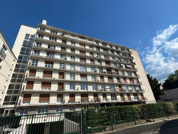 Квартира с 2 спальнями в Реймс, Франция № 310106