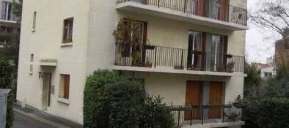 Studio in Meudon, France No. 331519 6