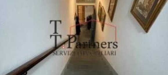 Дом с 8 комнатами в Сесто Фьорентино, Италия № 35340 32