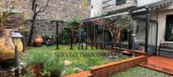 Дом с 8 комнатами в Сесто Фьорентино, Италия № 35340 8